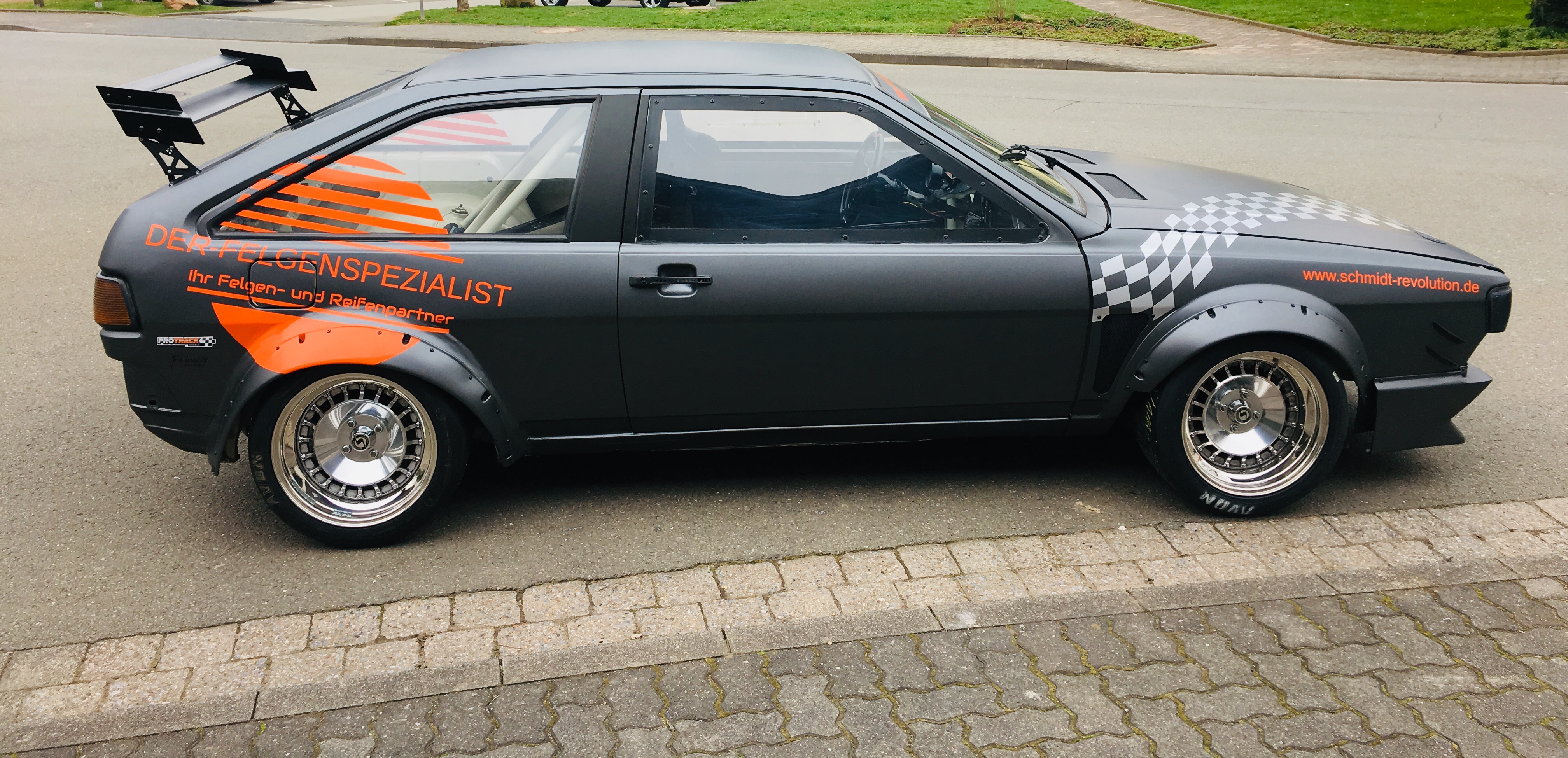 Racing-car mit TH-Line in 15 Zoll