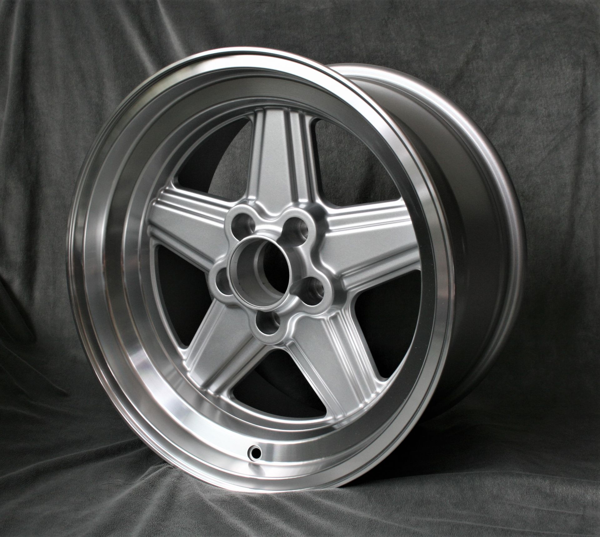 Design MB Penta 9x17
