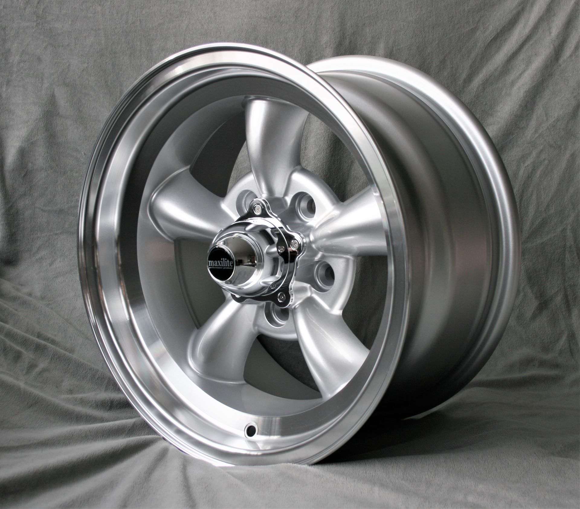 Design TTS 8x15 silber glanzgedreht